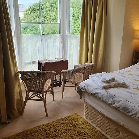 Pendyffryn Manor Bed & Breakfast Little Haven Kültér fotó
