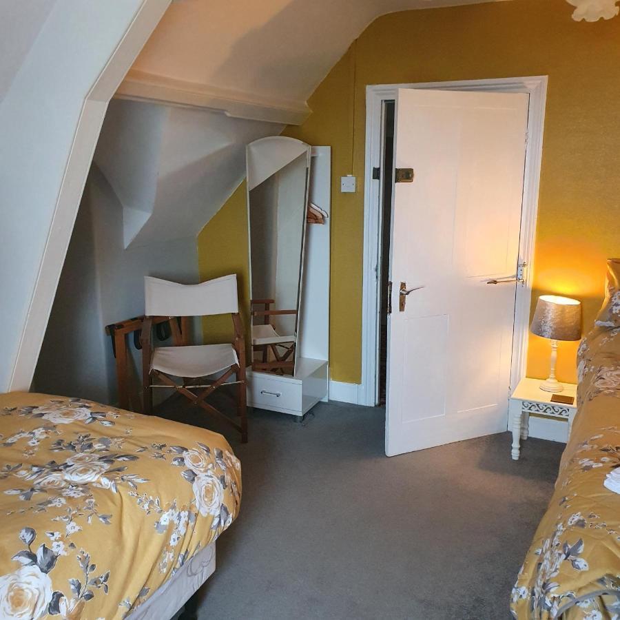 Pendyffryn Manor Bed & Breakfast Little Haven Kültér fotó