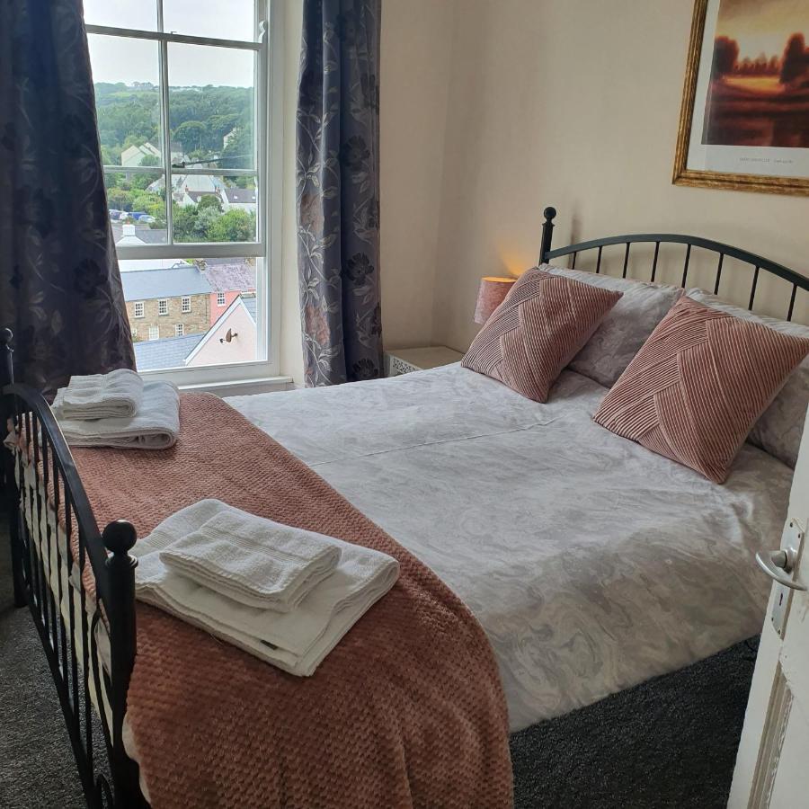 Pendyffryn Manor Bed & Breakfast Little Haven Kültér fotó
