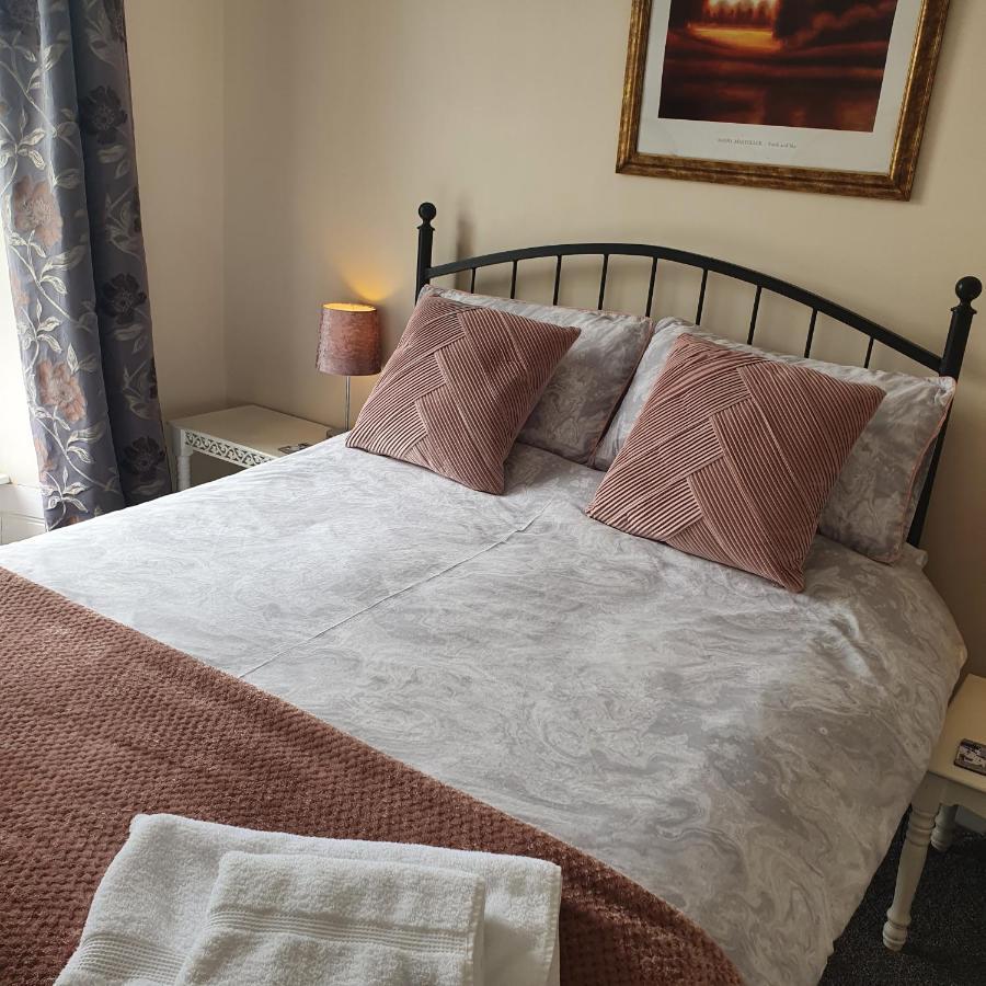 Pendyffryn Manor Bed & Breakfast Little Haven Kültér fotó