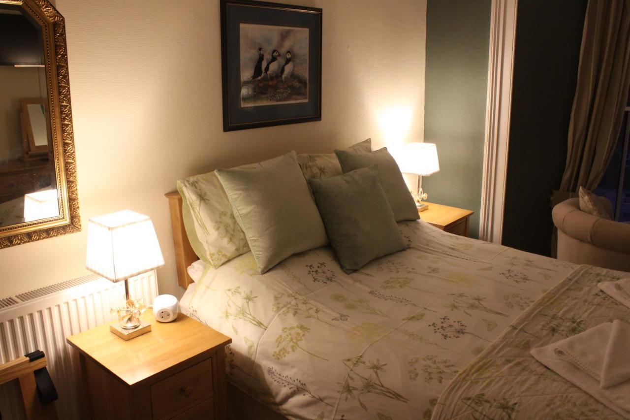 Pendyffryn Manor Bed & Breakfast Little Haven Kültér fotó