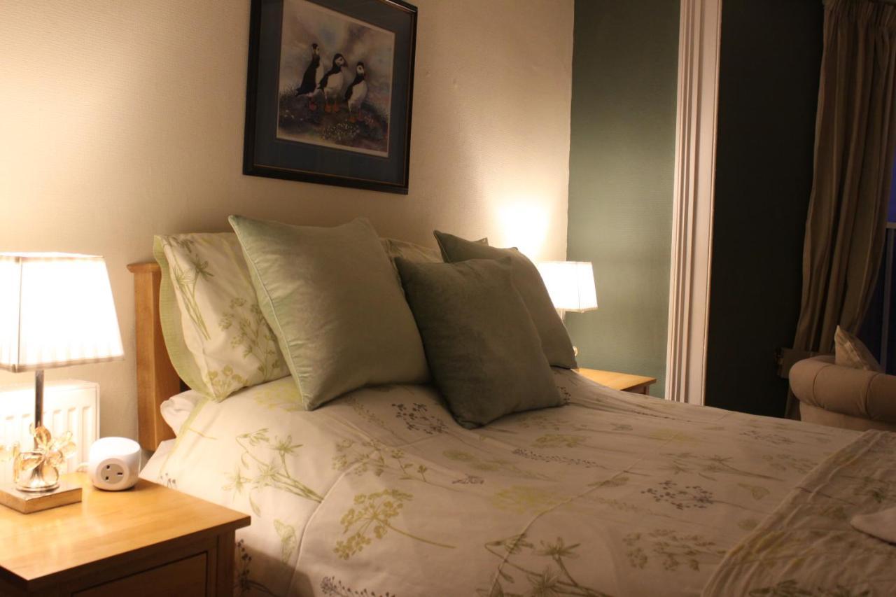 Pendyffryn Manor Bed & Breakfast Little Haven Kültér fotó