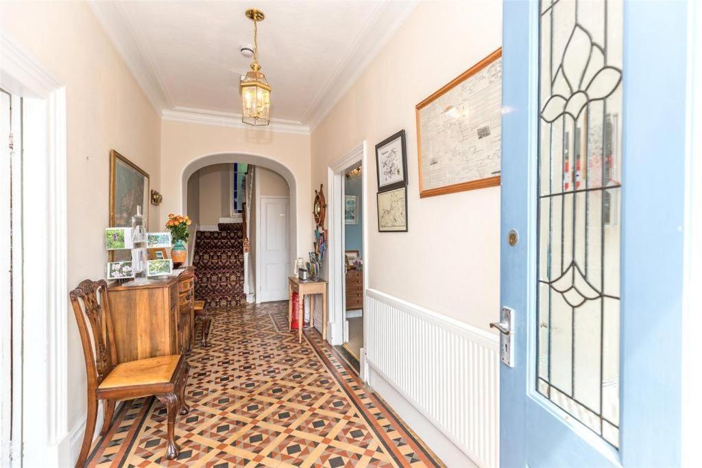 Pendyffryn Manor Bed & Breakfast Little Haven Kültér fotó