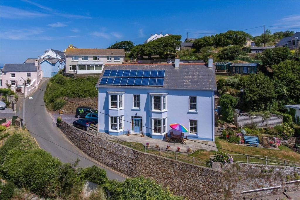 Pendyffryn Manor Bed & Breakfast Little Haven Kültér fotó