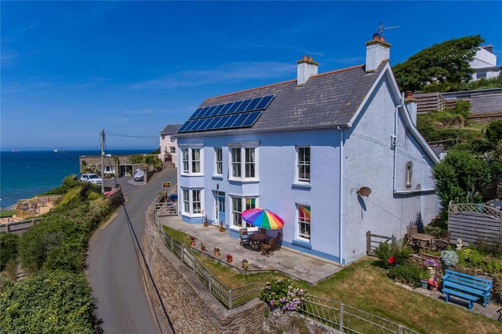 Pendyffryn Manor Bed & Breakfast Little Haven Kültér fotó